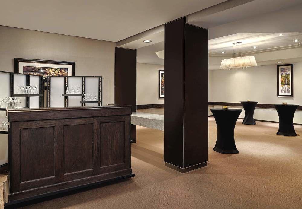 Delta By Marriott Downtown 4*
