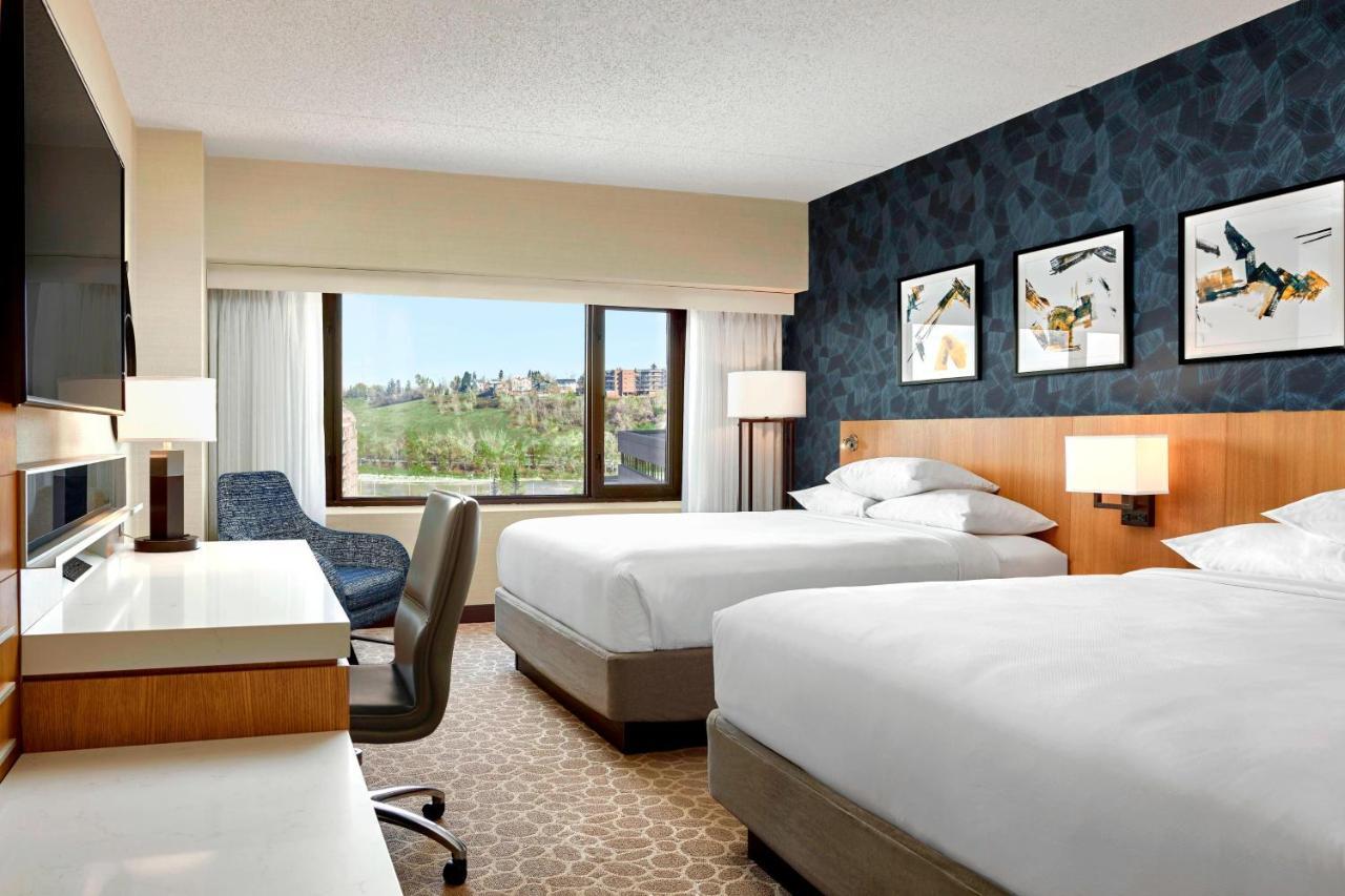 Delta By Marriott Downtown 4*